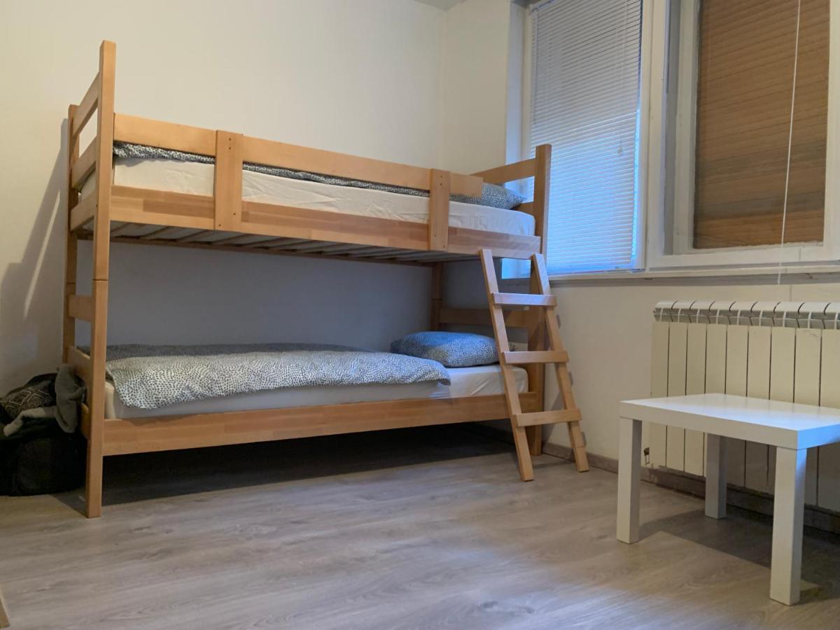 Private Rooms Belgrade Hostel Exterior photo